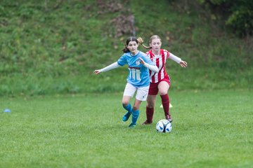 Bild 81 - wBJ TuS Tensfeld - SV Fortuna St. Juergen